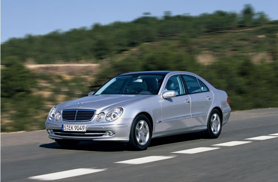  Mercedes-Benz E-Class 2002 года  (фото 142 из 448)